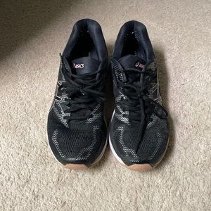 Asics. Size 9. Pre owned